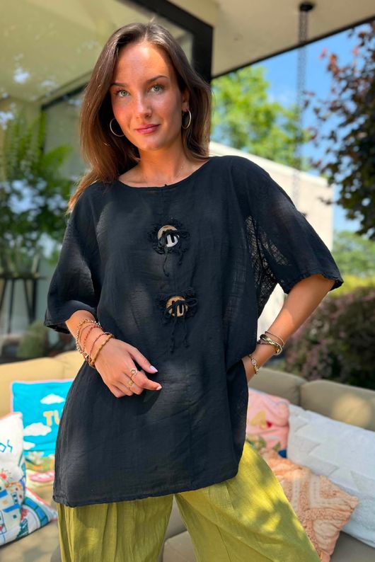 Izi Cheesecloth Button Tee Black